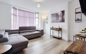 Wimborne Road Apartment 2